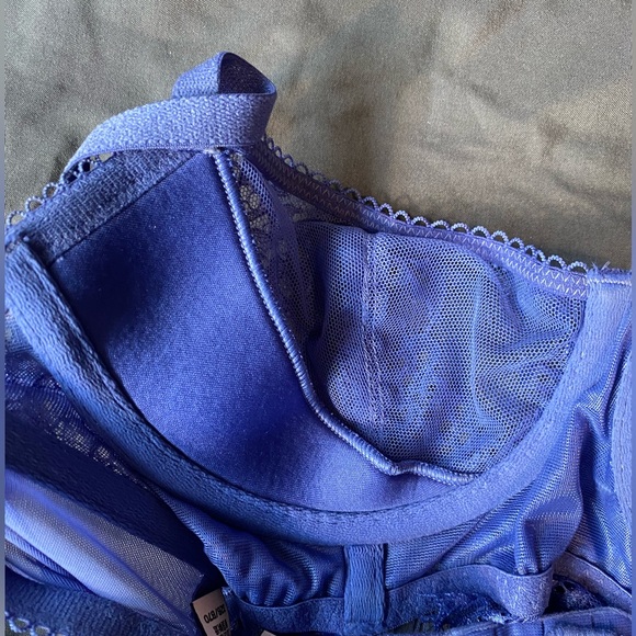 Blue Victoria’s Secret bra - Picture 4 of 7